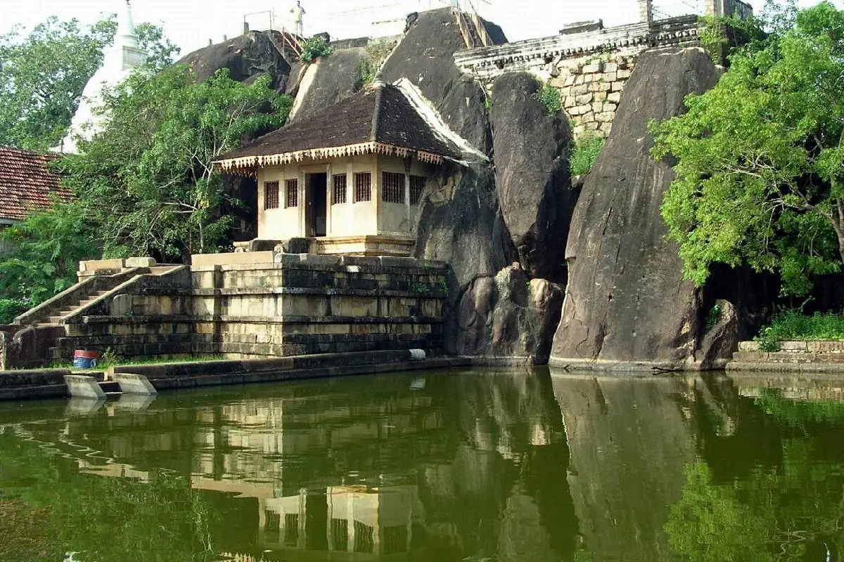 Sri Lanka – T 24