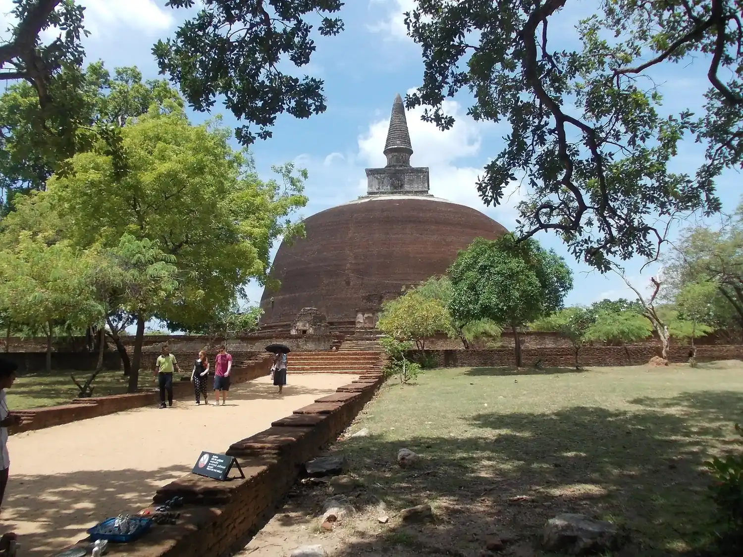 Beautiful Sri Lanka – Voyager Lanka Tours